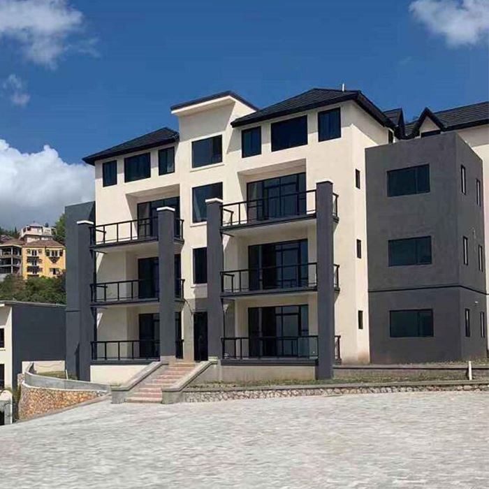 Vinduer i sort aluminium